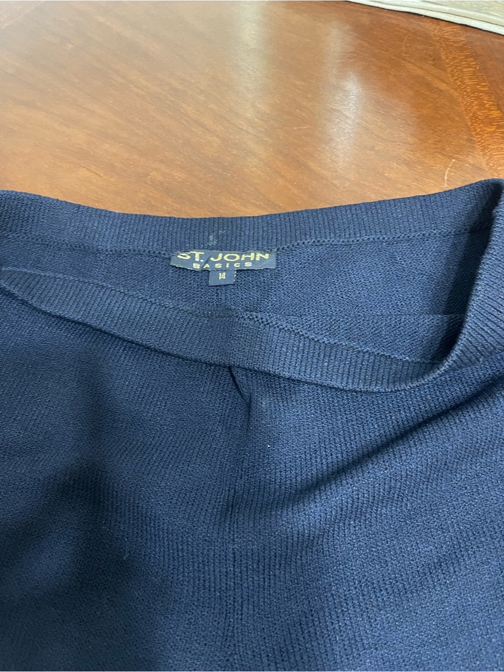 St. John Basics Santana Knit flat front Pants - Picture 5 of 10